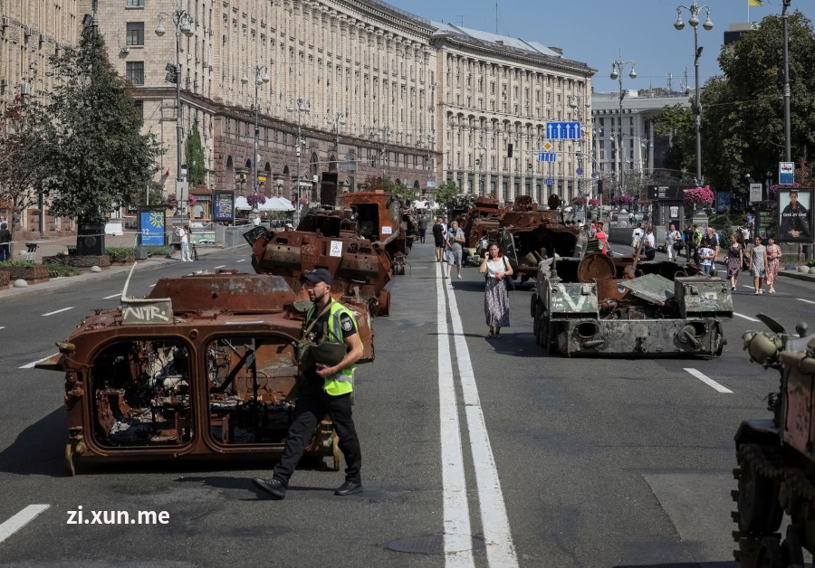 乌克兰展示俄罗斯战车残骸